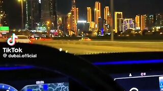 Dubai lovers