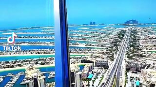 Dubai lovers