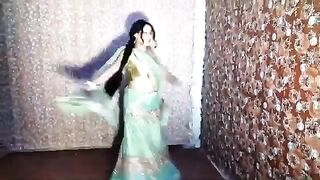 Sajan Sajan Teri Dulhan Song Dance