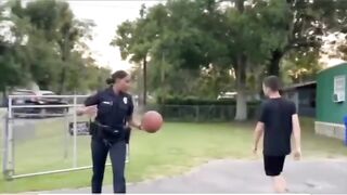 Police woman gives a “fight”