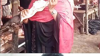 কাঁচা খাচ্ছে