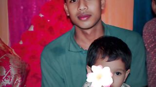 Jibone amon somay ase kacher manu tao dure chole jay