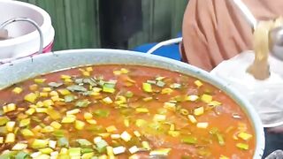 Lontong Sayur Kikil Cak Iyan