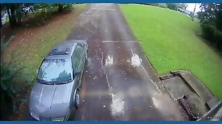 Car Out Of Control - Car Crash