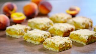 Песочный пирог с персиками