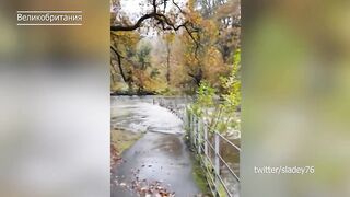 Потоп в Великобритании. Из-за наводнения улицы Англии и Шотландии
