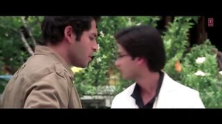 Aaoge Jab Tum Full Video Song _ Jab We Met _ Kareena Kapoor, Shahid Kapoor _ Ustad Rashid Khan.