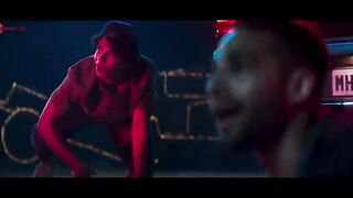 Kaali_Teri_Gutt_-_Phone_Bhoot___Dolly_Sidhu_%2CRoop_Sidhu_%2CKatrina_Kaif_%2CIshaan%2C_Siddhant__Urban_Koels(480p).