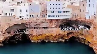 Polignano a Mare, Italien | Das spektakuläre Küstenstädtchen über der Adria