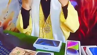 Giveaway cash prizes..Harry up