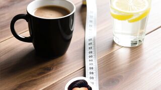 नींबू पानी: वजन घटाने का सही तरीका या खतरा? ☕???? #HabitPintar