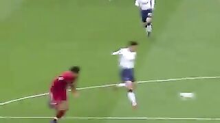 Van Dijk_s AURA is unmatched