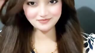 Bangladeshi Rajkumari Aru ka live show tango