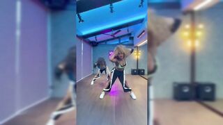 Indian Girl Nikita Kulkarni Dance