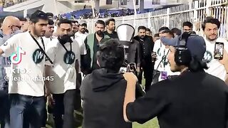 Mr patlu to get the phone