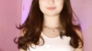 “Silent Moves, Loud Results.” Artinya: Gerakan diam, hasil