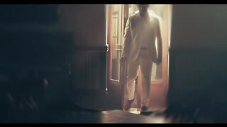 Bayhan - Bana Bir Aşk Borçlusun (Official Video)
