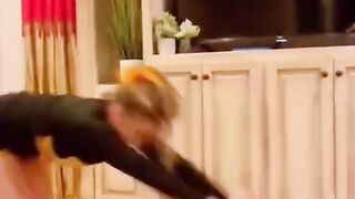 Baby's strong imitation ????????????????????