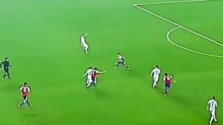 Messi humiliating skills