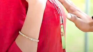 Mujhe neend naheen aati