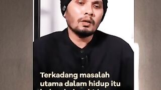 Masalah Utama Hidup | Hanan Attaki | story islami tiktok hijrah #shorts #islam #menjadibaik