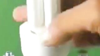 Emergency Light Made from 2 Bolts & a Used Magnet?! How Does It Work?! ????????”