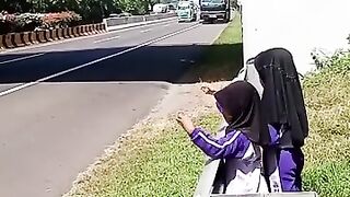ketika bertemu ayah di jalan‼️#ayahanak #bertemu #momenharu #viraltiktok #suratcintauntukstarla