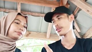 This brother is really brave