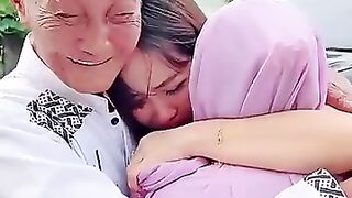 surprise pulang tanpa kasih kabar‼️#surprise #pulkam #momenharu #viraltiktok #suratcintauntukstarla