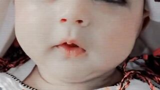 baby girl laughing viral