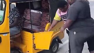 التوكتوك مقهور مضحك جداً - مواقف