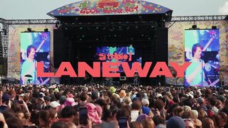 Djo - _End of Beginning_ (live at Laneway 2025)(720P_HD).mp4