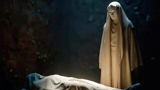 _Qabr_Ki_Pehli_Raat_Mein_Kaun_Bachayega____????_Surah_Mulk_Ki_Fazilat_????????✨_#shorts_#islamicshorts(480p).mp4