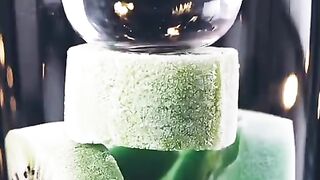Crush kiwi asmr