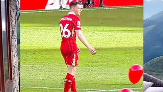 Bro bercanda kepada wasit ????⚽️