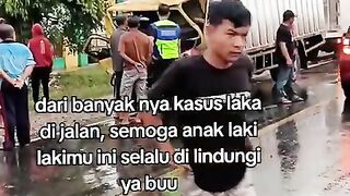 jalan sangat licin #automobile #automobile #supironline #trukoleng #supirtruk