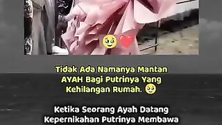 tidak ada yg namanya mantan ayah bagi seorang anak yg kehilangan rumah #shorts #sadstory #storytime