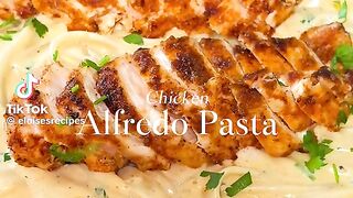 Creamy Chicken Alfredo Pasta