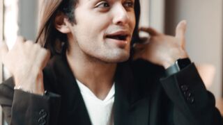 Funnyfuzzy - a man having fun talking with his friends | Trending HD Video