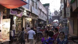Action figure - people at the market | Trending HD Video