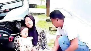 Poor Woman Gets Help… What Happens Next Shocks Everyone ????