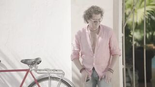 Carlos Vives, Shakira - La Bicicleta.