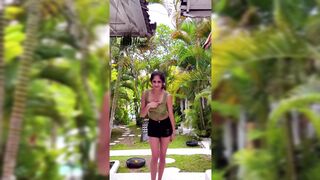 Indian Girl Neelam Shaikh Dance
