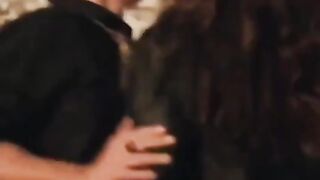 Love me bite me E5