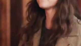 Love me bite me E16