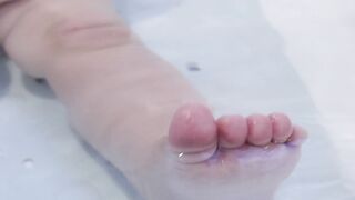 BabyBj rn - water foot bath baby | Trending HD Video