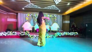 Radhe Radhe Song Dance
