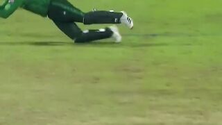 Phil salt out on 1st ball Shaheen Afridi stricke