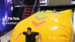 Watch until the end, you won't regret it! This is 1 in a billion! ????