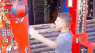 Watch until the end, you won't regret it! This is 1 in a billion! ????